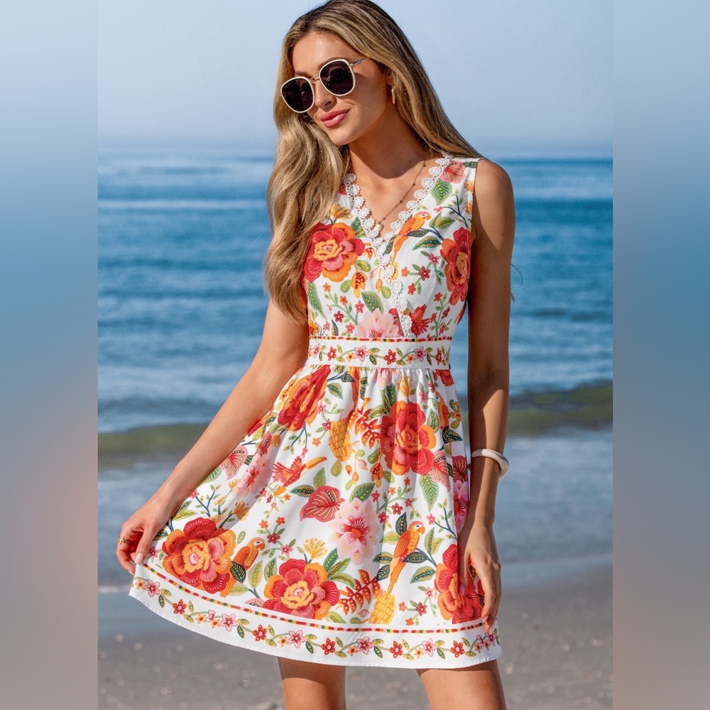 Floral Sleeveless Spring or Summer Dress NEW L